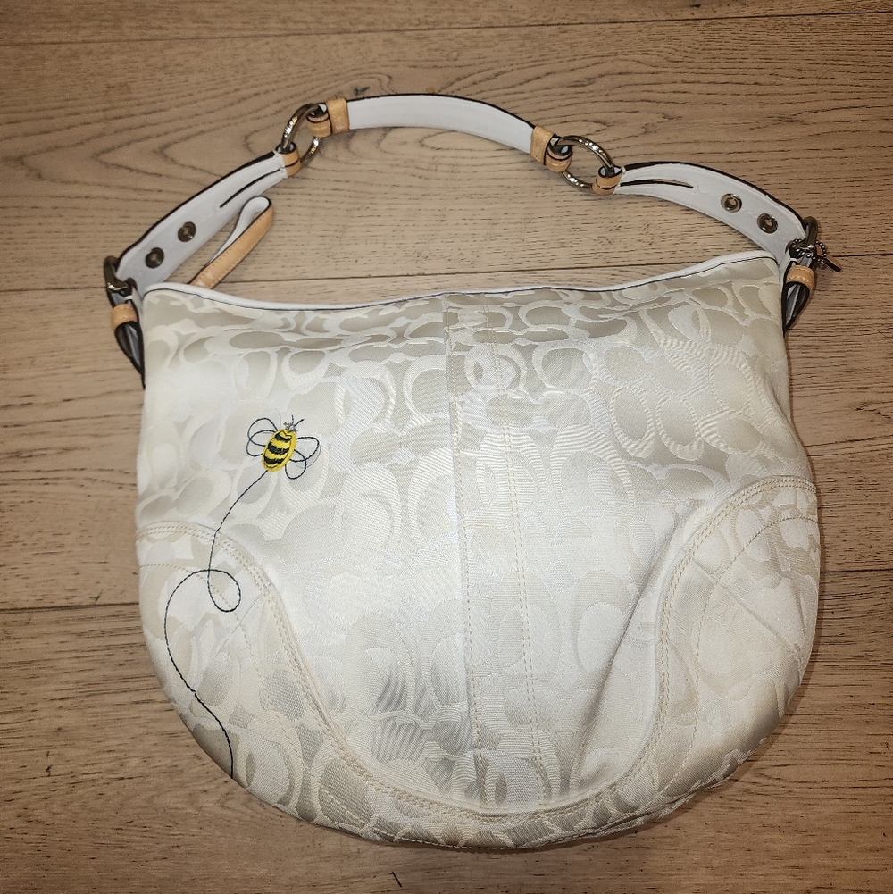 Limited Rare Edition Coach Signature Optic Bumble Bee Tote Bag - Picture 2 of 14
